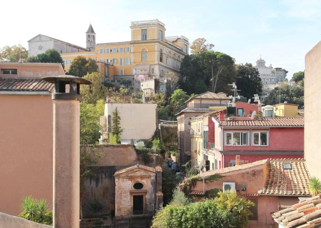 Luxury Art Apartment In Trastevere With Terrace Rom Exteriör bild